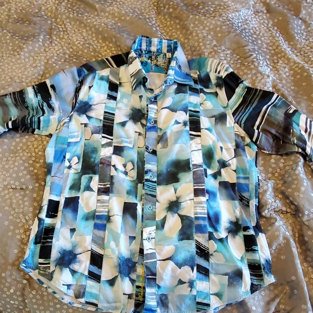 Robert Graham floral print in great condition XL